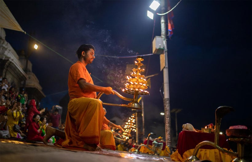 ทัวร์อินเดีย  พุทธคยา พาราณสี สารนาถ  วัดเวฬุวันมหาวิหาร  วัดพระศรีมหาโพธิ์  ล่องเรือแม่น้ำคงคา พิธีคงคาอารตี 4 วัน 3 คืน สายการบินภูฏาน แอร์ไลน์