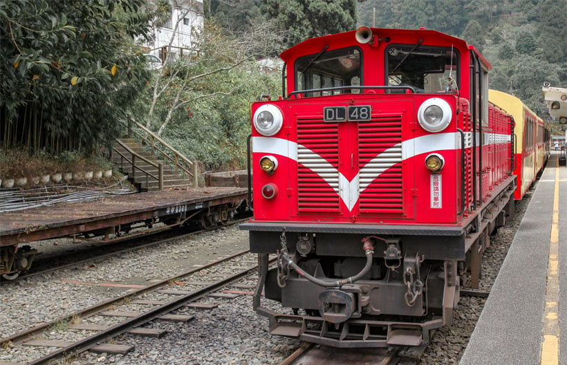 ทัวร์ไต้หวัน  สวนดอกไม้จงเช่อ รถไฟอาลีซาน ทะเลสาบสุริยันจันทรา วัดเหวินหวู่  ช้อปปิ้งซีเหมินติง 5 วัน 4 คืน สายการบินไทยไลอ้อนแอร์