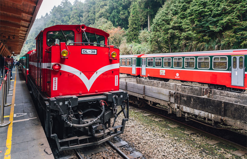 ทัวร์ไต้หวัน อุทยานเกาะเหอผิง นั่งรถไฟชมอุทยานอาลีซาน วัดเหวินหวู่ หมู่บ้านชาวประมง 5 วัน 4 คืน สายการบินไทยไลอ้อนแอร์